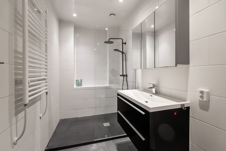 Photo 4 of Spoorstraat 88