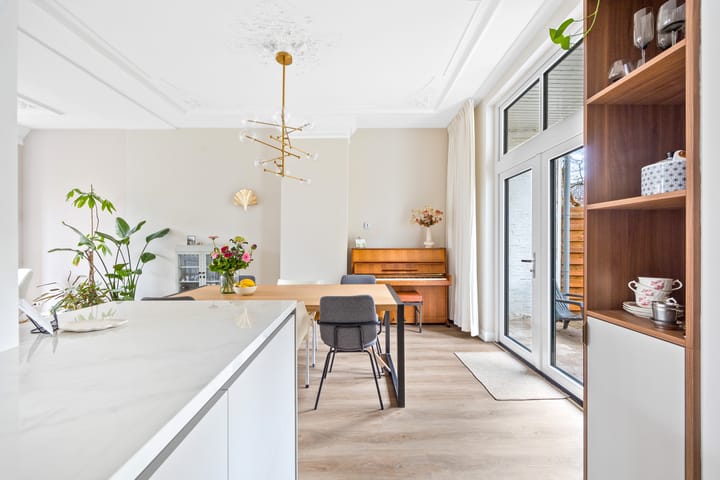 Photo 15 of Koninginnelaan 34