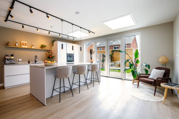 Foto 2 van Kraagroos 10