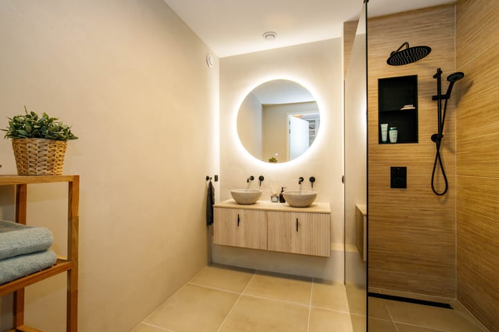 Foto 3 van Kraagroos 10