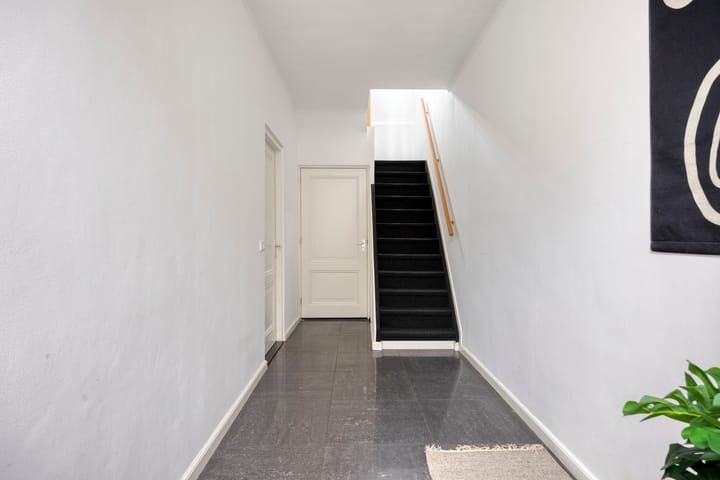 Photo 8 of de Vriesstraat 6