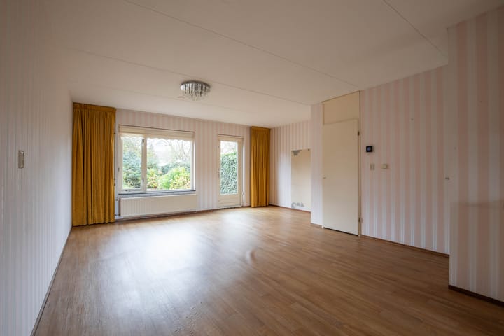 Photo 10 of Hoofdenburg 129