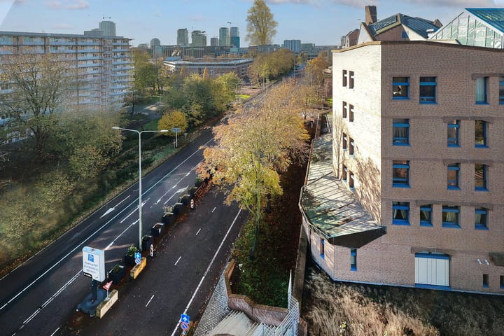 Foto 16 van Bijlmerplein 858-H11