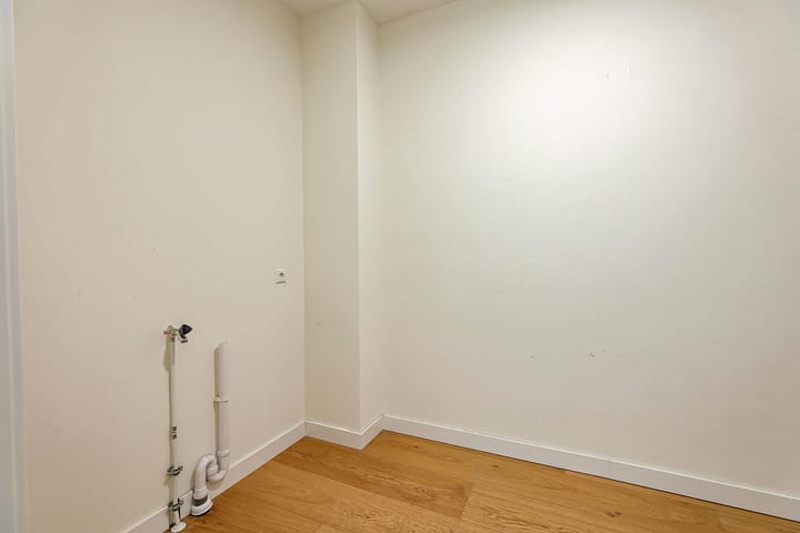 Foto 13 van Bijlmerplein 858-H11