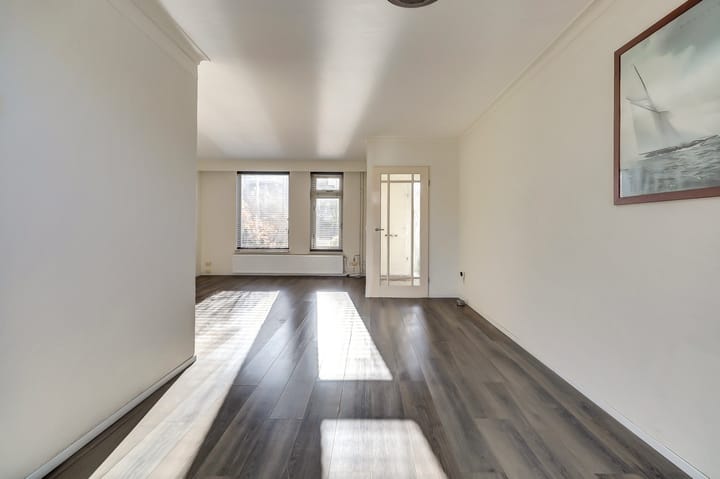 Photo 5 of Burgemeester Teijssenlaan 25