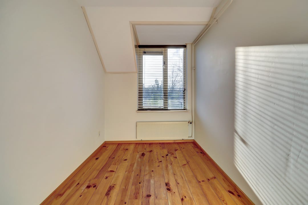 Photo 22 of Burgemeester Teijssenlaan 25