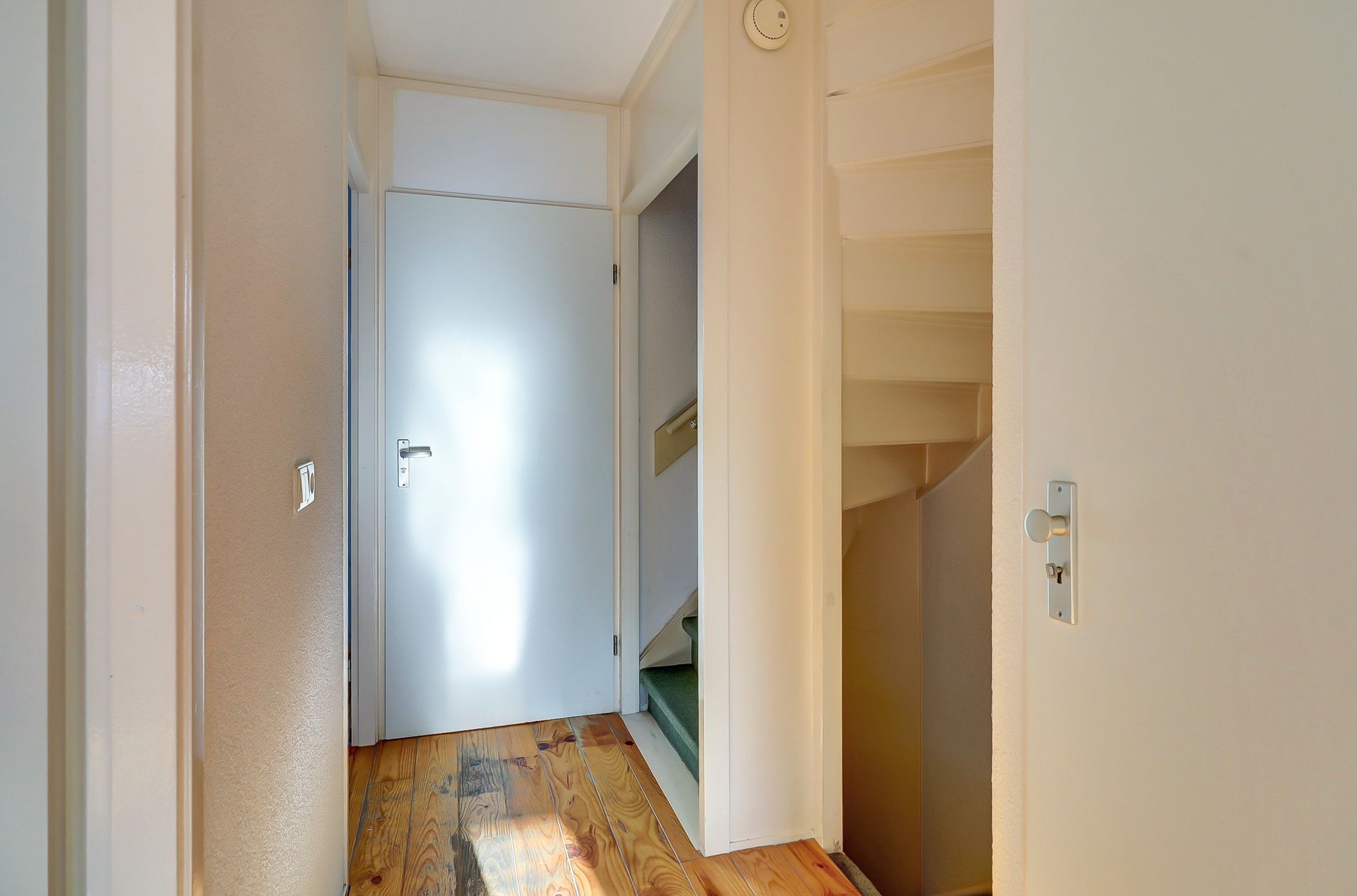 Photo 24 of Burgemeester Teijssenlaan 25