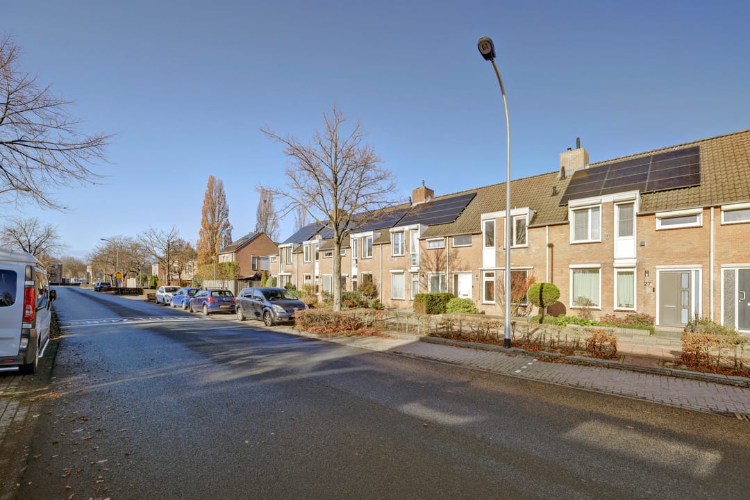 Photo 37 of Burgemeester Teijssenlaan 25