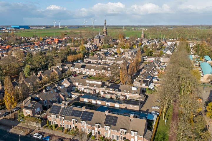 Photo 40 of Burgemeester Teijssenlaan 25