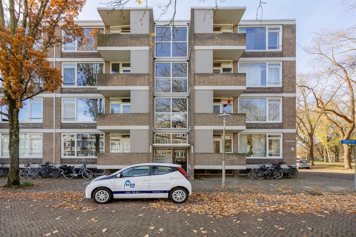 Photo 2 of Staalstraat 57