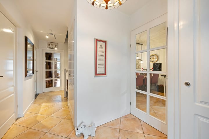 Photo 5 of De Laren 15