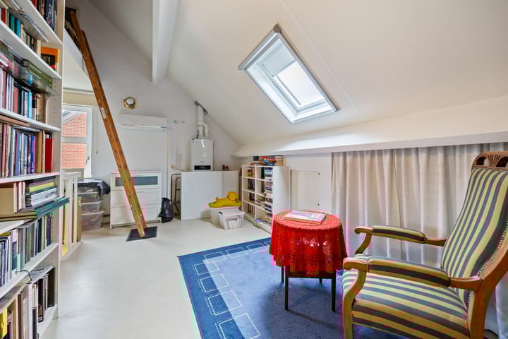 Photo 42 of De Laren 15