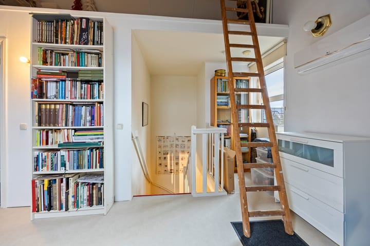 Photo 43 of De Laren 15