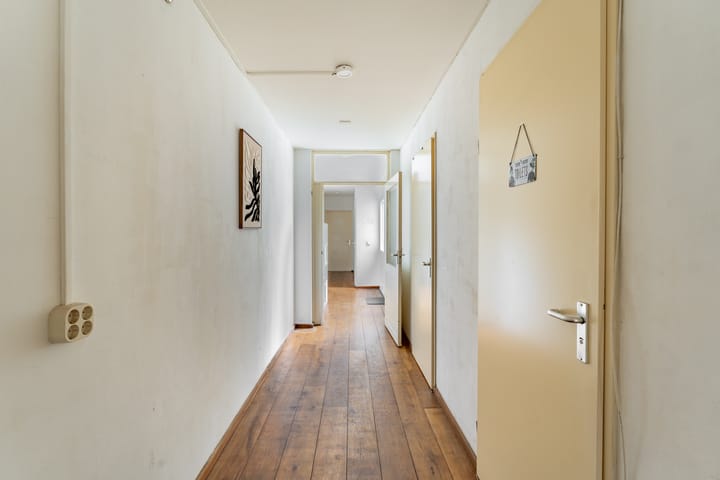 Photo 8 of Dokter Stavermanstraat 43-B