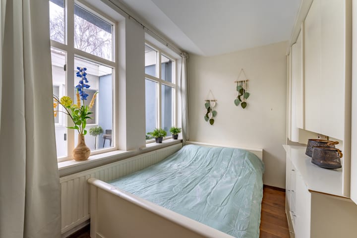 Photo 9 of Dokter Stavermanstraat 43-B