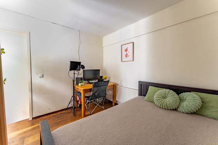 Photo 14 of Dokter Stavermanstraat 43-B