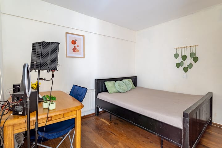 Photo 15 of Dokter Stavermanstraat 43-B