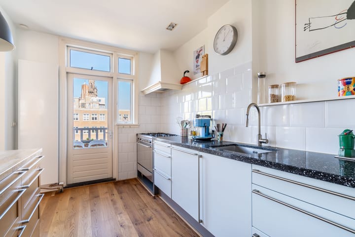 Photo 21 of Hugo de Grootstraat 9-A