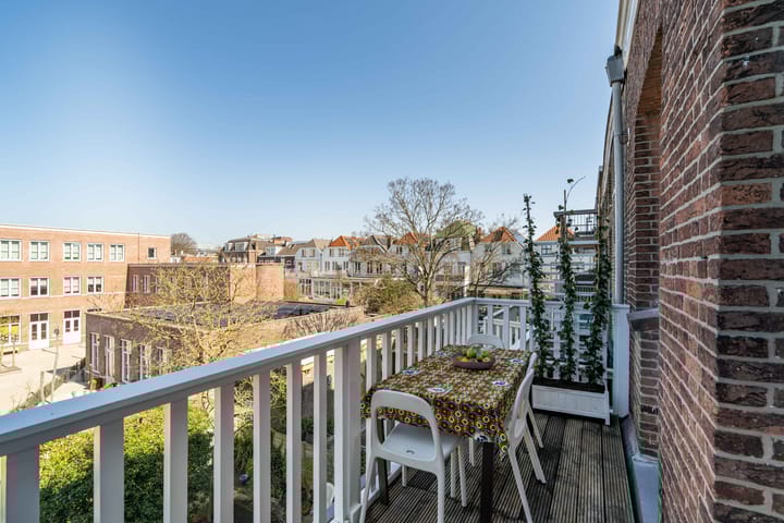 Photo 5 of Hugo de Grootstraat 9-A