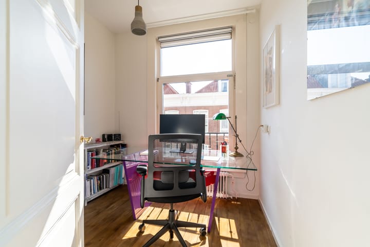 Photo 26 of Hugo de Grootstraat 9-A