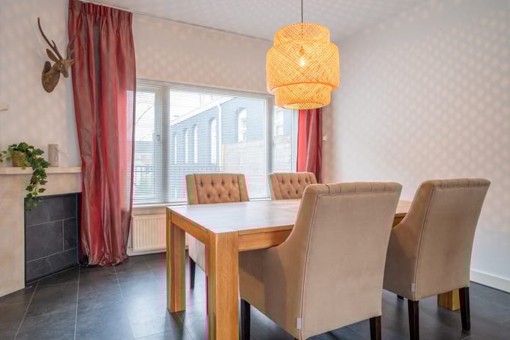 Photo 12 of Helper Oostsingel 26