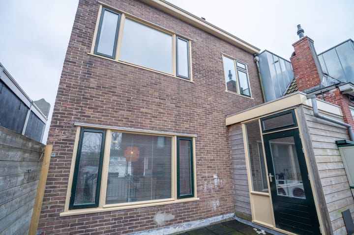 Photo 17 of Helper Oostsingel 26