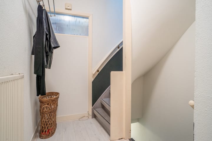 Photo 21 of Helper Oostsingel 26