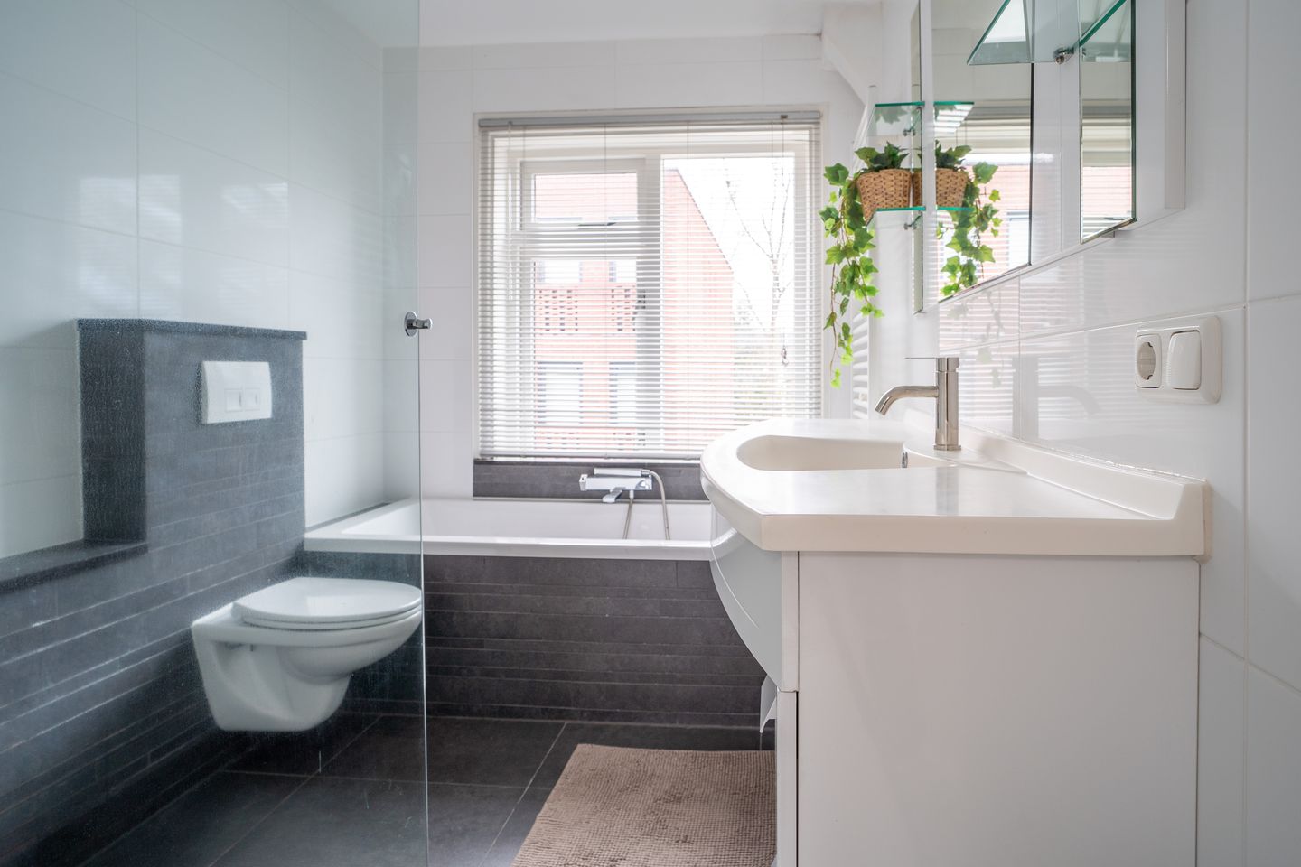 Foto 35 van Helper Oostsingel 26