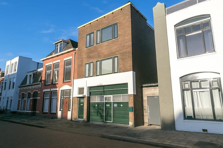 Photo 38 of Helper Oostsingel 26