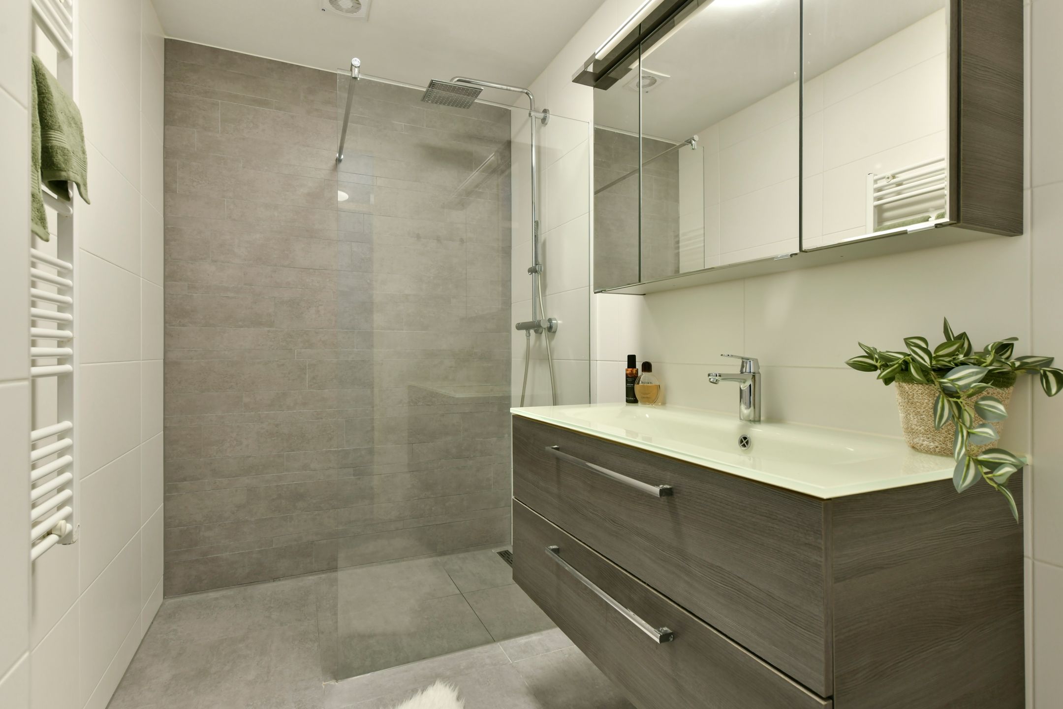 Foto 12 van Eduard Hellendoornstraat 2