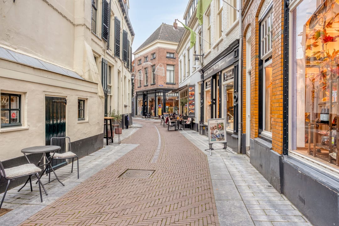 Photo 37 of Naadzak 14