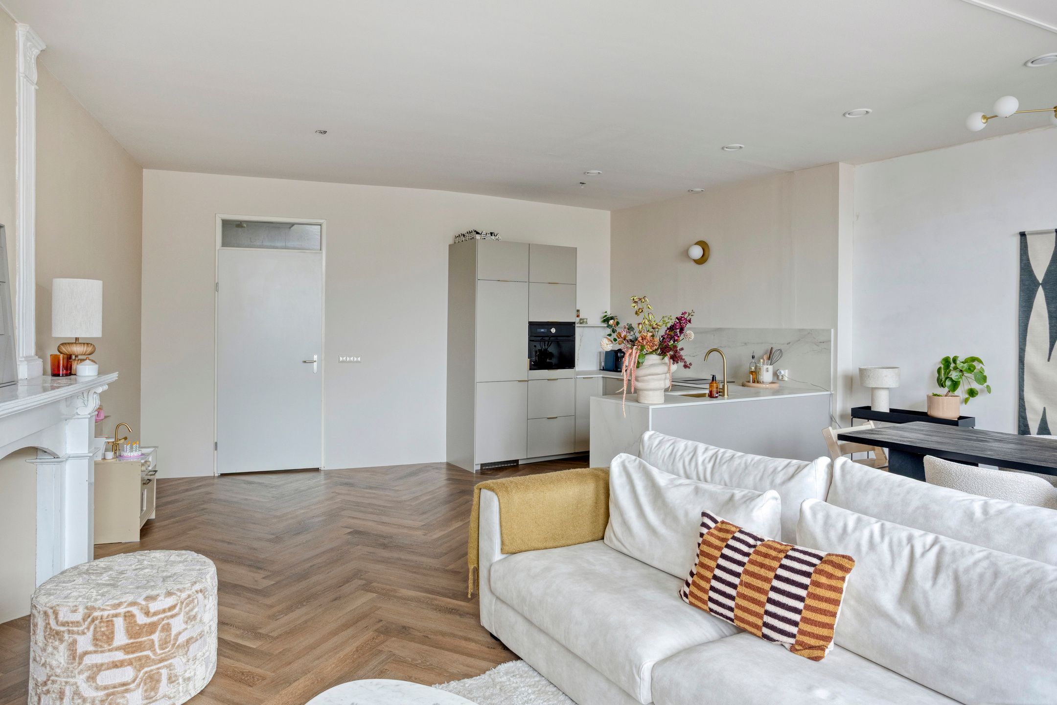 Photo 6 of Naadzak 14