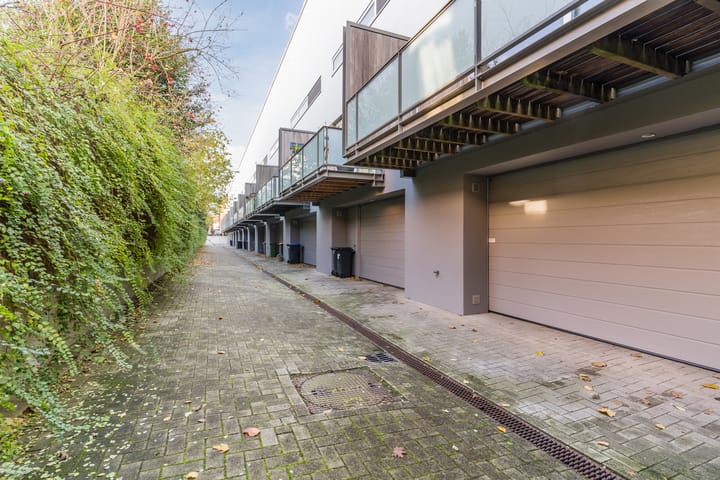 Photo 42 of Fraterstuin 1