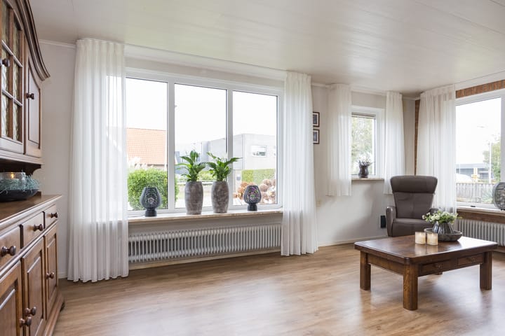 Photo 9 of De Mors 26