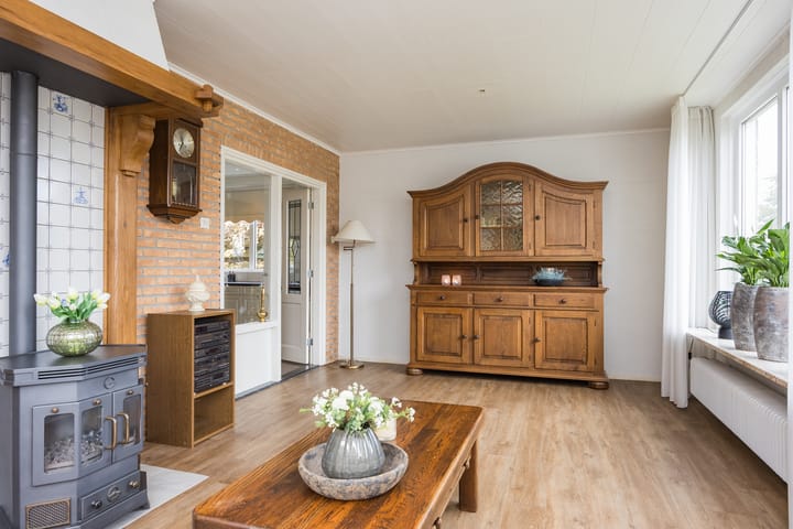 Photo 12 of De Mors 26