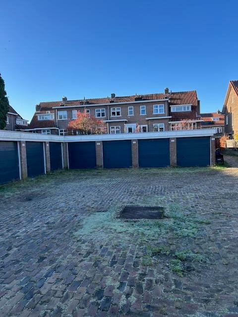 Foto 3 van Van Goghstraat 60-J