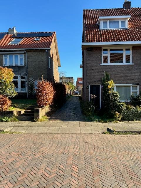Foto 5 van Van Goghstraat 60-J
