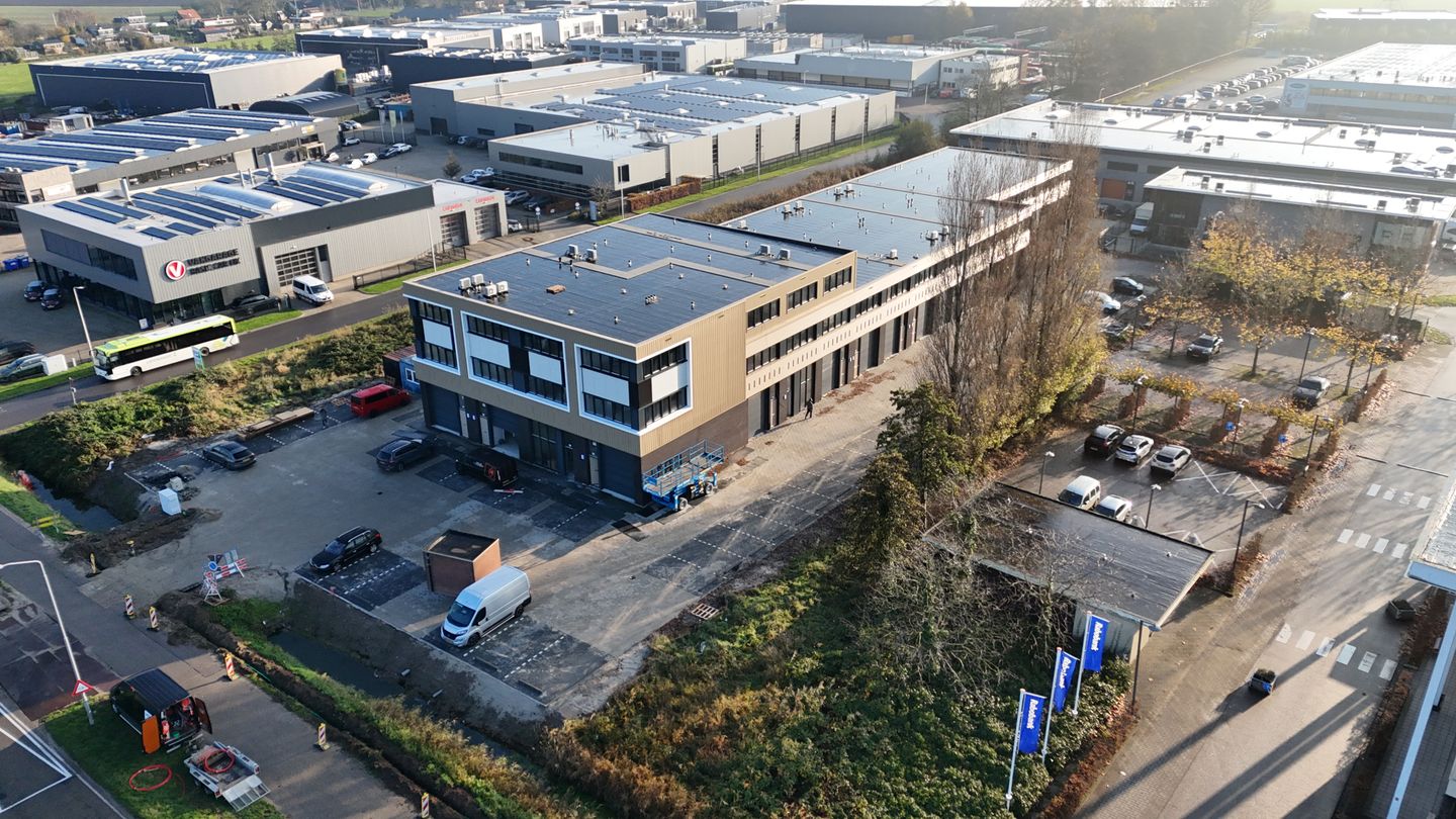 Bekijk foto 3 van Reedijk 8-F28