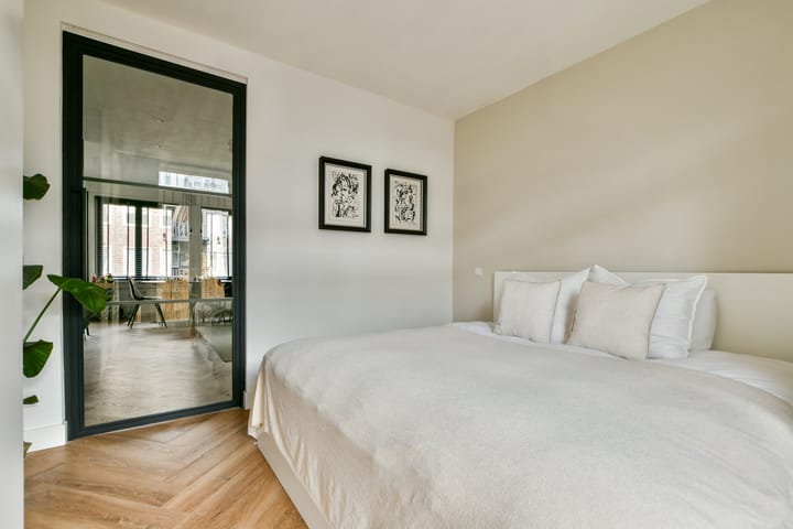 Foto 16 van Van Spilbergenstraat 65-1