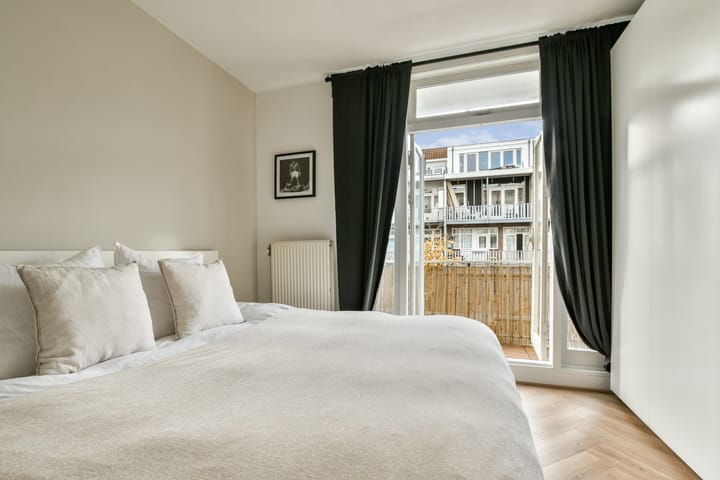 Foto 15 van Van Spilbergenstraat 65-1