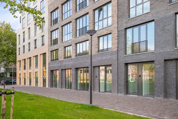 Photo 3 of Agoraweg 105