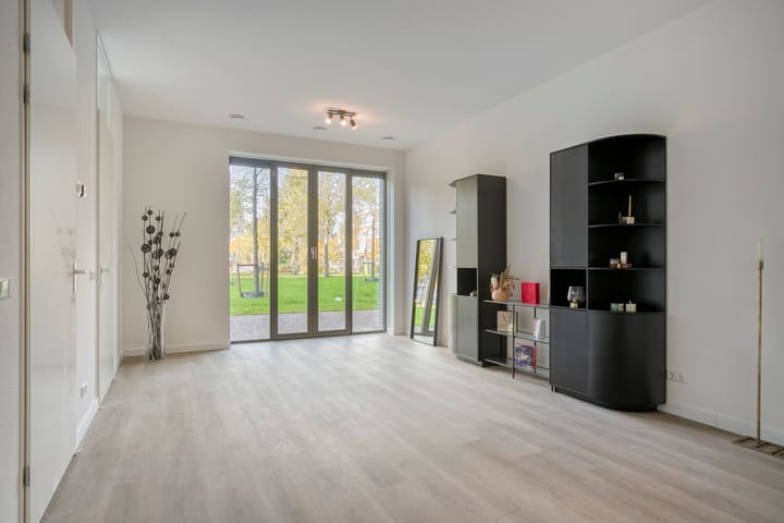 Photo 8 of Agoraweg 105