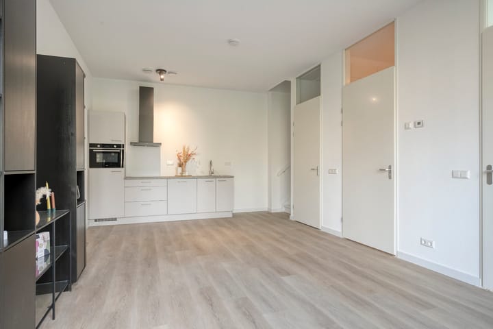 Photo 9 of Agoraweg 105