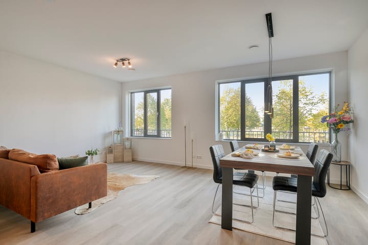 Photo 13 of Agoraweg 105