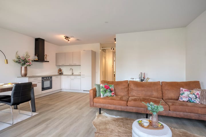 Photo 14 of Agoraweg 105