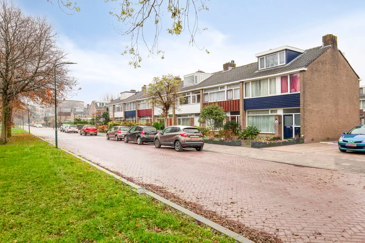 Photo 4 of Graaf Engelbrechtlaan 13