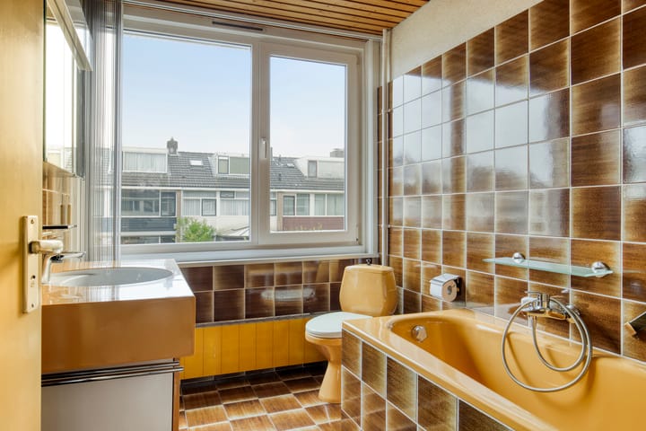 Photo 24 of Graaf Engelbrechtlaan 13