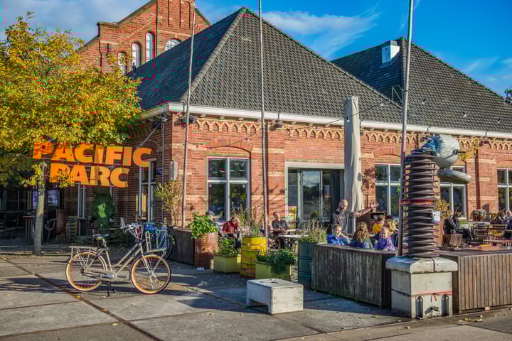 Photo 19 of Van Hallstraat 15-1