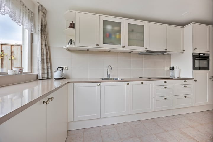 Photo 2 of Van de Veldelaan 161