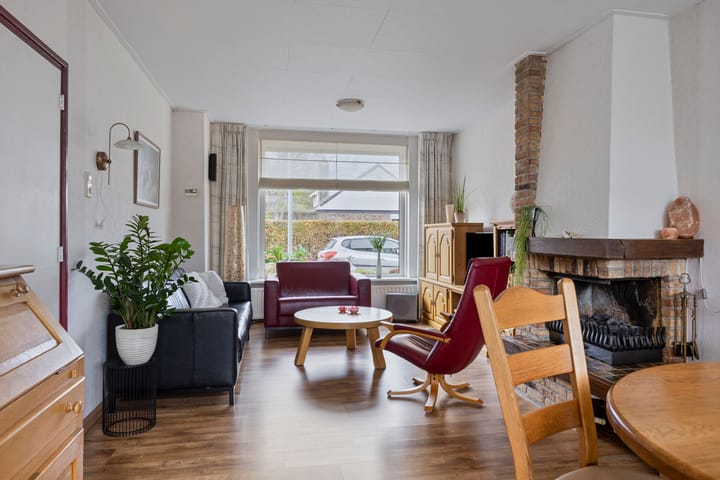 Photo 3 of Van de Veldelaan 161